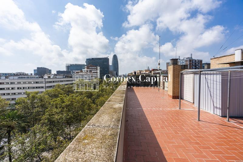 Foto 4cbdd2b0-69bf-494d-bcd9-8c5fdc4b3150. Penthouse with heating parking in Poblenou Barcelona