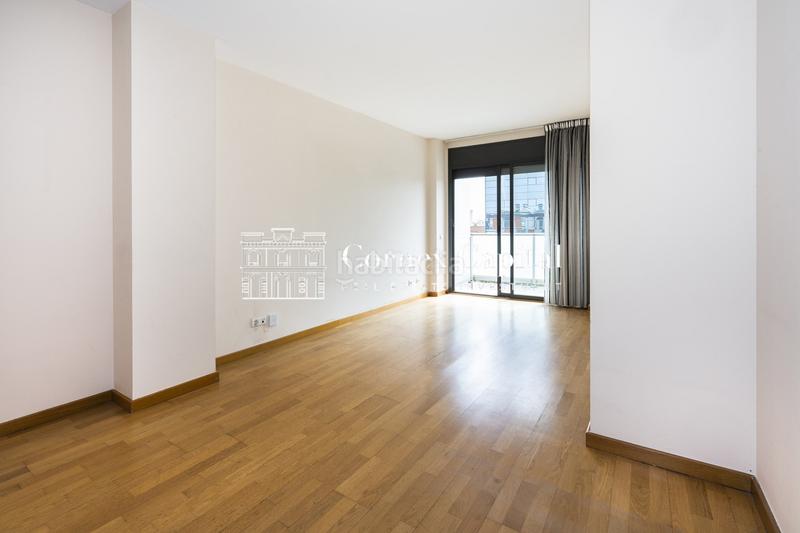 Foto bbef8406-0dde-47e1-8393-9b909b0633b0. Penthouse with heating parking in Poblenou Barcelona