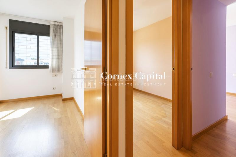 Foto ecc6f1ab-8ca8-48c5-b341-42fa4d27a9bf. Penthouse with heating parking in Poblenou Barcelona
