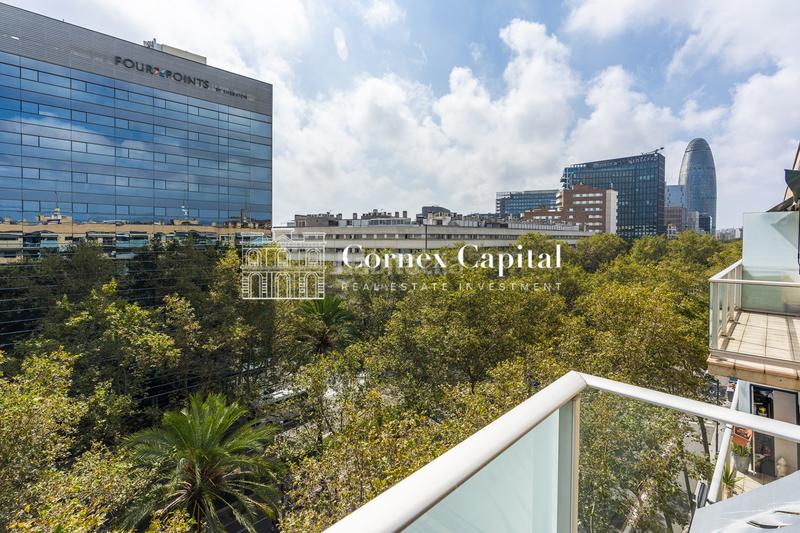 Foto f54e5a2e-eabd-4f3d-9b45-7b52e784bc06. Penthouse with heating parking in Poblenou Barcelona