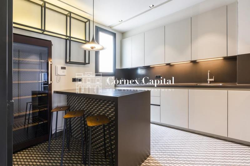 Foto 2dc18b14-d4f3-44d6-908a-e8a1d4845d0e. Pis a Dreta de l´Eixample Barcelona