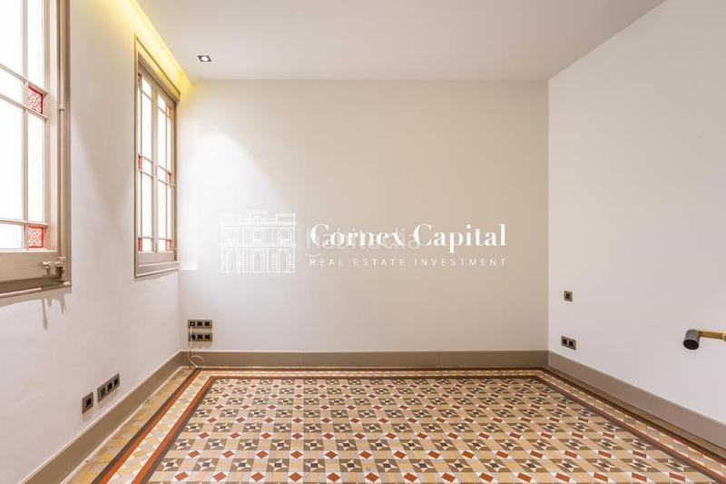 Foto 6d5201cb-886d-49e6-bb3c-87836b03dcc4. Pis a Dreta de l´Eixample Barcelona