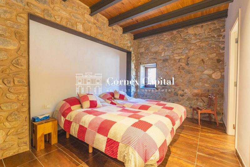 Foto 7b6bb11e-ba05-42c1-8f53-1aacf6d4db47. Casale con riscaldamento parcheggio in Maçanet de Cabrenys