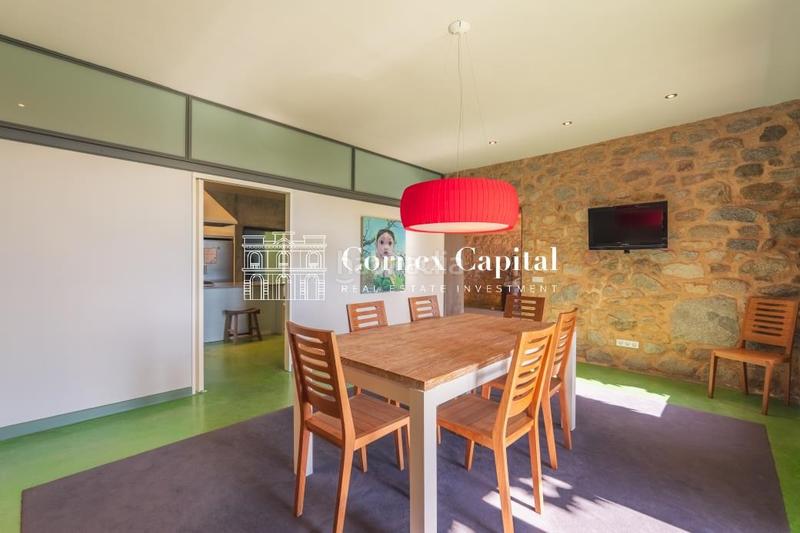 Foto 3069557d-ecd9-46f3-9ec1-74d9178851bf. Masia amb calefacció aparcament a Maçanet de Cabrenys