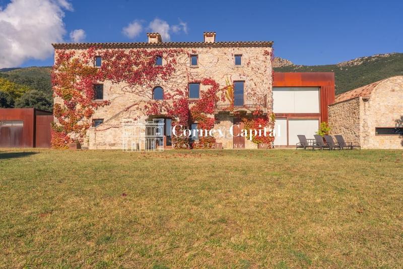 Foto 45bfe5ef-28a8-4d1e-8ff9-264c9919f1d5. Masia amb calefacció aparcament a Maçanet de Cabrenys