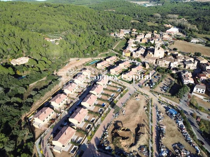 Foto eee1ce1f-e510-44af-8a18-78bb9d4e8e98. Casa adossada amb calefacció aparcament piscina a Regencós