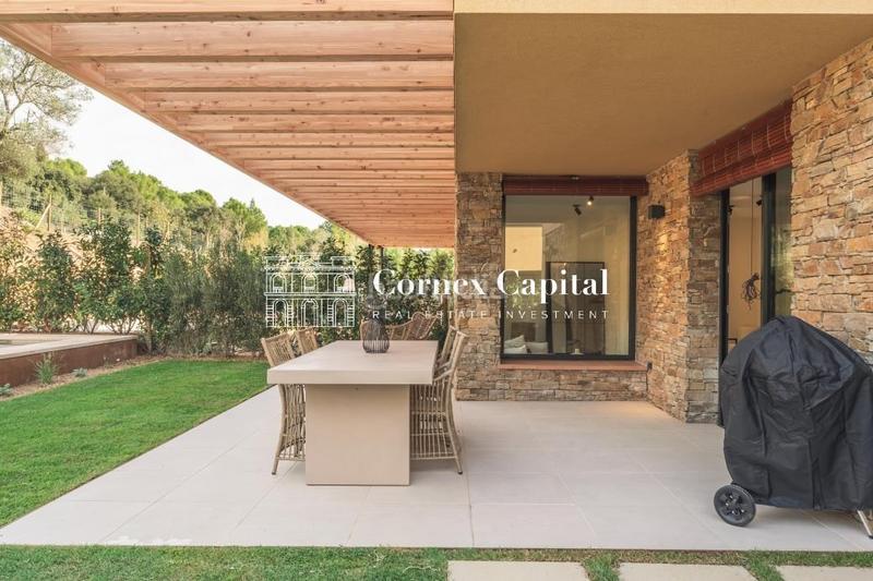 Foto 5301d217-426f-4955-aa31-608302ea52d3. Casa adossada amb calefacció aparcament piscina a Regencós