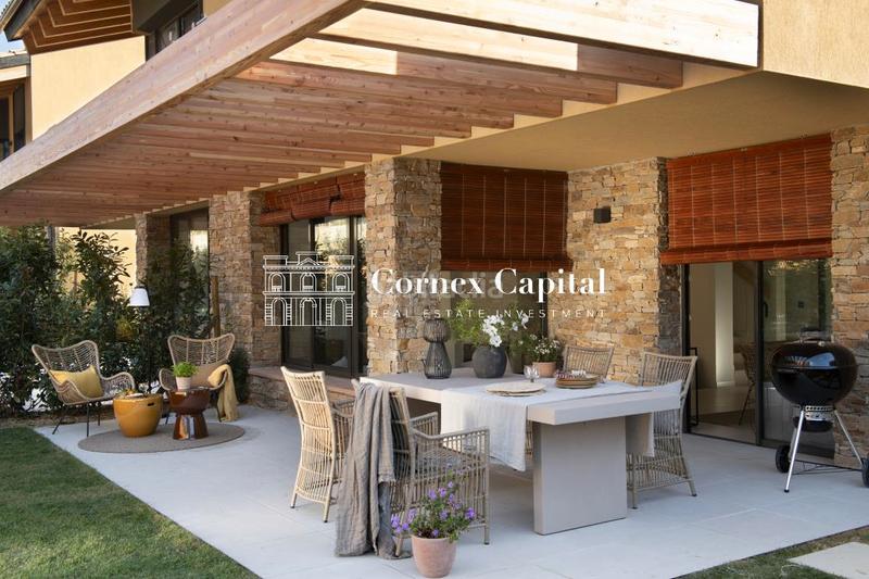 Foto f3879763-bd51-47e1-98f4-8e628d010aa8. Casa adossada 170m<sup>2</sup> amb aparcament piscina a Regencós