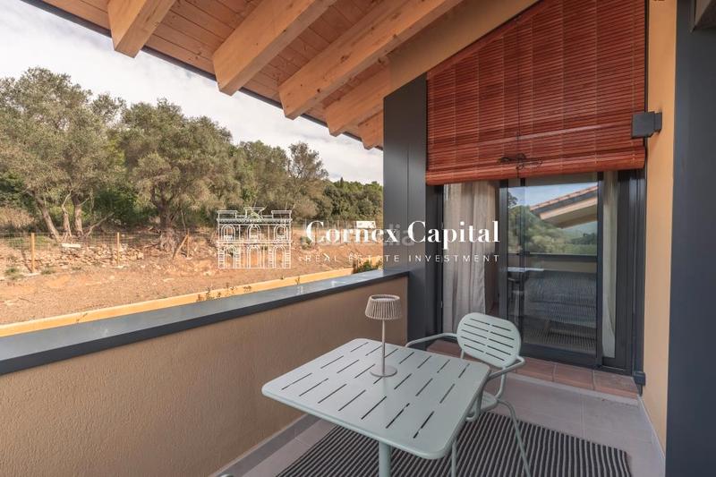 Foto 9dd6ab67-a326-475b-b520-0c0bfe6960ea. Casa adossada 170m<sup>2</sup> amb aparcament piscina a Regencós