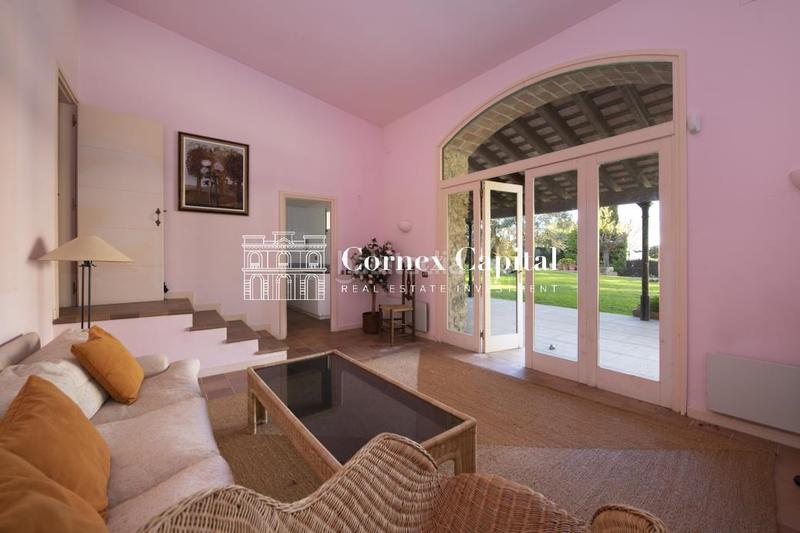 Foto 3e0644bf-d91a-4346-bc4a-367c4dba593a. Masia amb calefacció aparcament piscina a Forallac