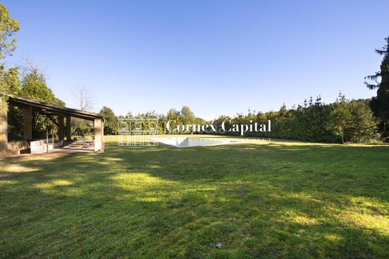 Foto 4cfd1819-dd39-4835-b79e-f5a990eef643. Masia amb calefacció aparcament piscina a Forallac