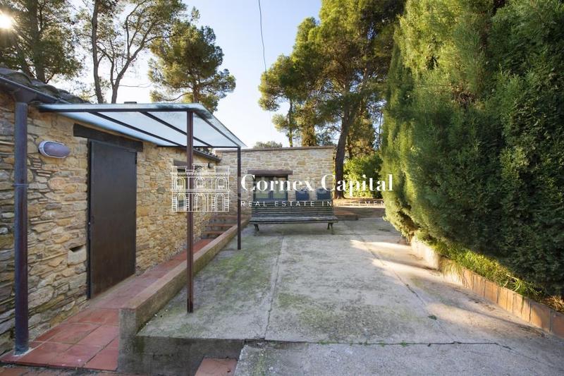 Foto 70ed1714-db7b-464e-8bf7-c1b75f10fc8b. Masia amb calefacció aparcament piscina a Forallac