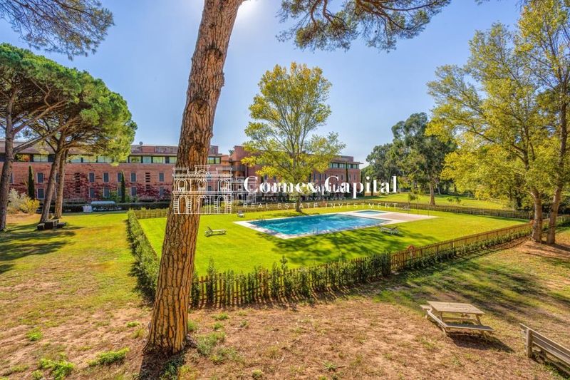 Foto 52a8c553-11b4-4961-9583-fabd9f36f2ad. Lloguer dúplex amb calefacció aparcament piscina a Gualta
