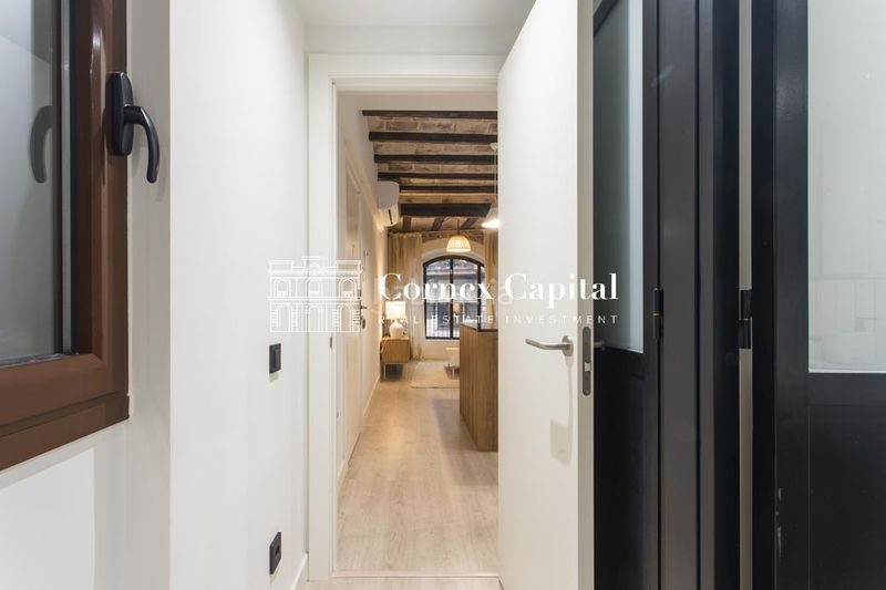 Foto 096b0c23-844e-4bfa-8664-49eea2d5ed2c. Pis 75m<sup>2</sup> amb calefacció a Sant Antoni Barcelona