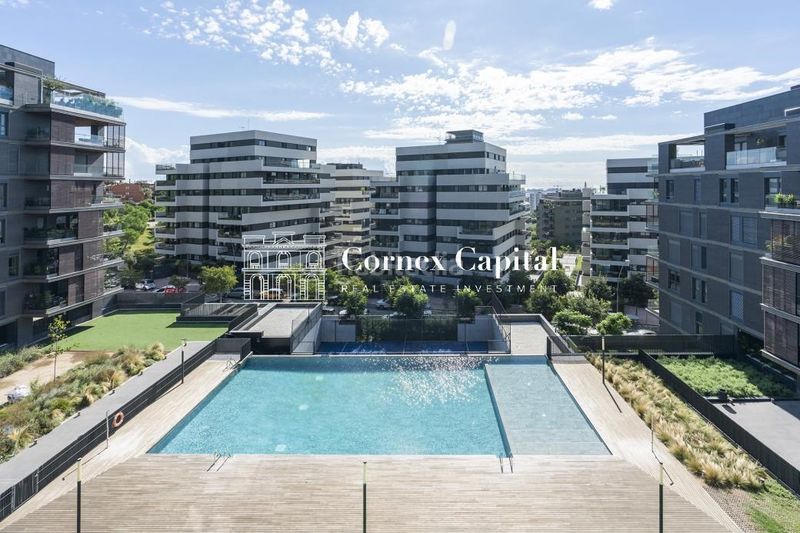 Foto 031b01ed-4058-4aa1-90e3-278f847d3838. Pis amb calefacció aparcament piscina a Finestrelles Esplugues de Llobregat