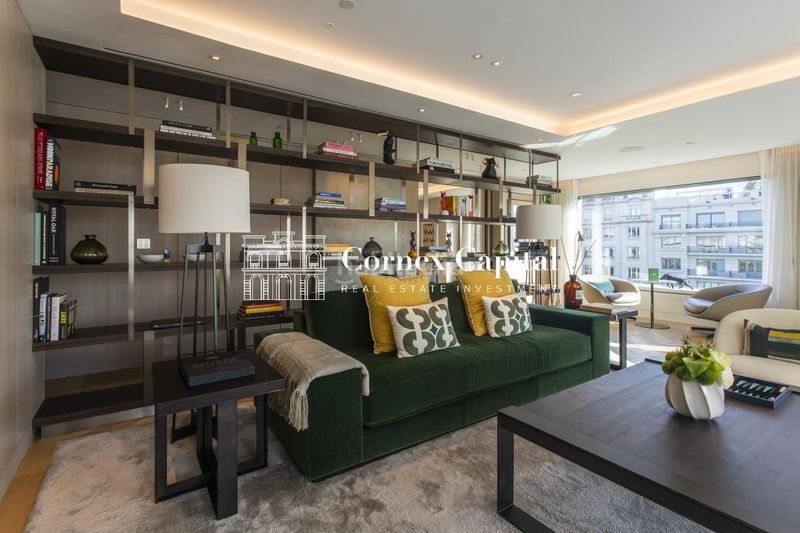 Foto da9f0513-8090-4b1a-8627-1e738df93a04. Pis amb calefacció aparcament piscina a Vila de Gràcia Barcelona