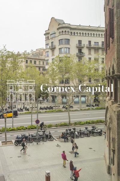 Foto f76ce2f2-7926-4176-8b50-e13ad07ad6c5. Pis amb calefacció aparcament piscina a Vila de Gràcia Barcelona