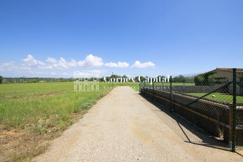 Foto 013183fa-ce5d-46cf-8267-1a24cc51f872. Masia amb calefacció aparcament piscina a Parlavà