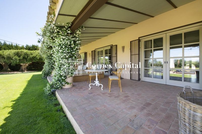 Foto 061a46b6-51f6-43e7-989a-370cd69319b3. Masia amb calefacció aparcament piscina a Parlavà