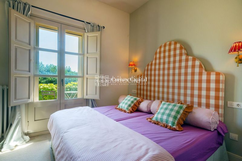 Foto 5af9f694-9ca4-482a-a324-d29e57350180. Masia amb calefacció aparcament piscina a Parlavà