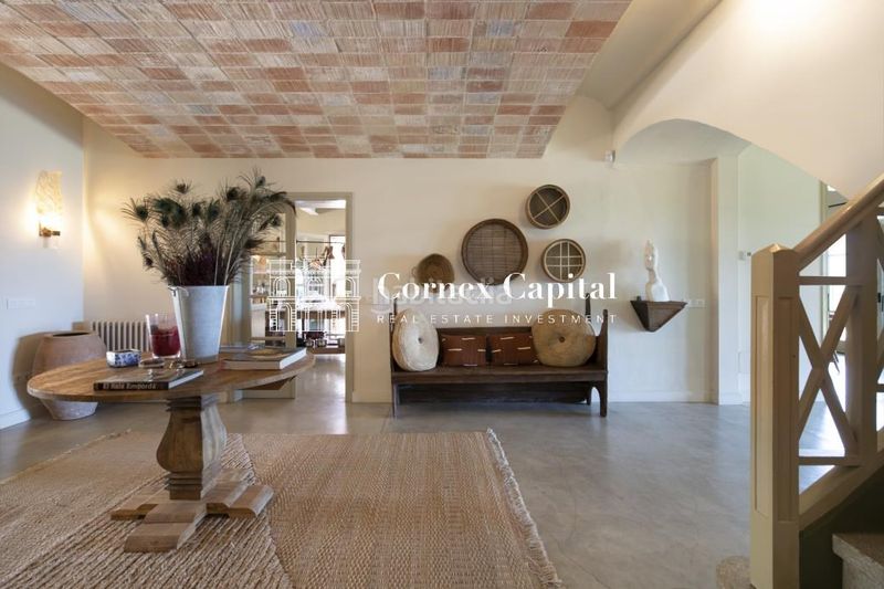 Foto 89636acf-f236-4573-b9ed-2cc8438fce4b. Masia amb calefacció aparcament piscina a Parlavà