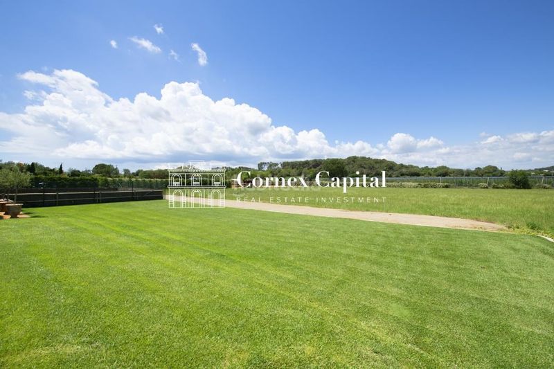 Foto 91cf761b-52ab-4b3c-9657-5932cb0a8975. Masia amb calefacció aparcament piscina a Parlavà