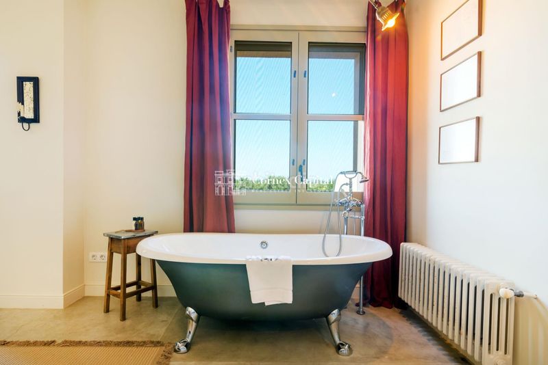 Foto a9fca439-a35e-4086-b107-4b88202ca85d. Masia amb calefacció aparcament piscina a Parlavà