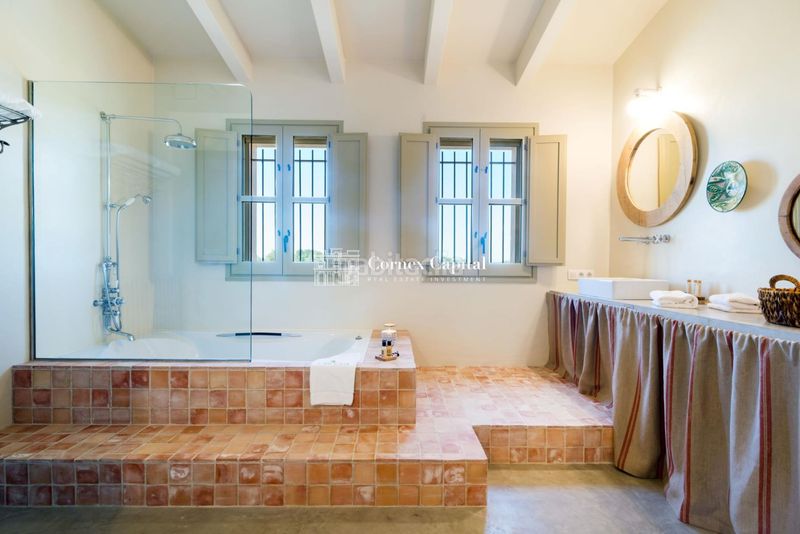 Foto e1d8003e-a6b0-4dcc-8660-27be10ff85aa. Masia amb calefacció aparcament piscina a Parlavà