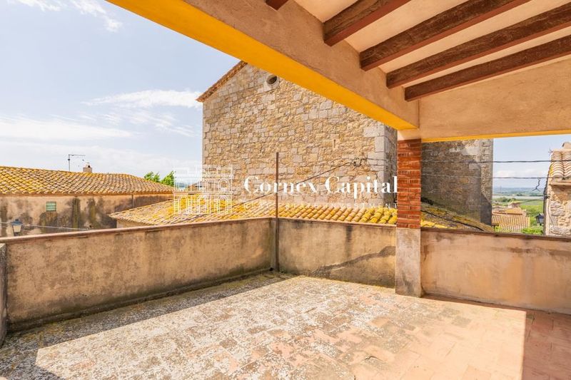 Foto 34fe06ac-d8b5-4ae0-9de8-4f2188149442. Casa amb calefacció a Ullà