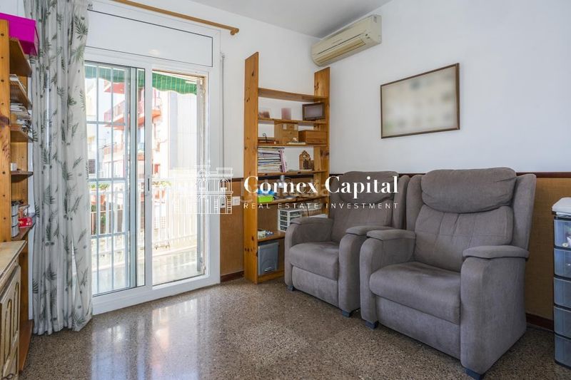 Foto ffe5b81d-470e-46b8-b278-3c4a7a1dee08. Piso en Putget - Farró Barcelona