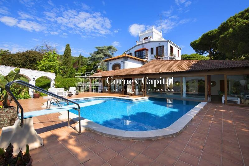 Foto c0ae4bf4-00de-44b9-8afb-355453a7f008. Masia amb aparcament piscina a Centre Sant Andreu de Llavaneres