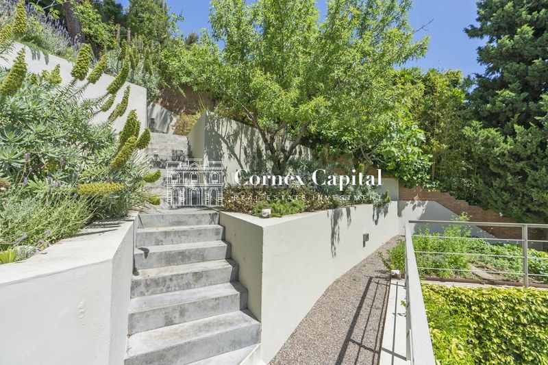 Foto 1a161803-ac3d-4aef-9ef7-aa81f7ef2528. Casa amb calefacció aparcament piscina a Pedralbes Barcelona