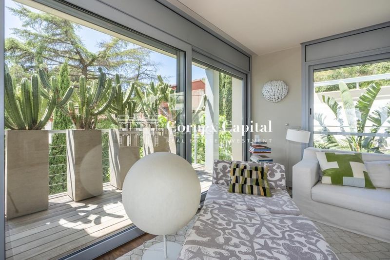 Foto a8e9d56c-3c0a-41fa-a69c-ae9e0dd07349. Casa amb calefacció aparcament piscina a Pedralbes Barcelona
