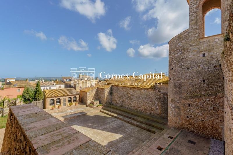 Foto 1a97d216-58d0-48ae-baad-1ad8f58bc0a4. Àtic amb calefacció aparcament a Albons