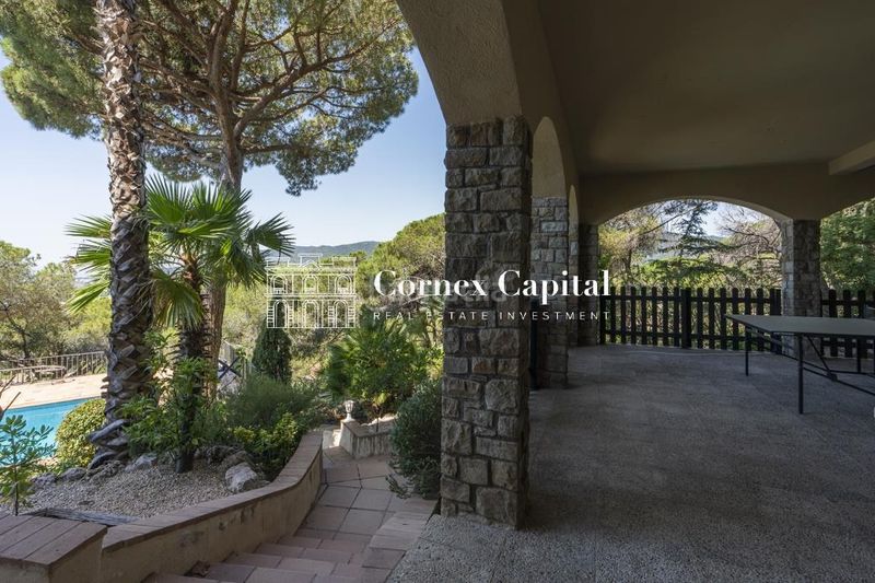 Foto cffa90df-775a-4539-b165-0d940f607737. Casa en Cabrils