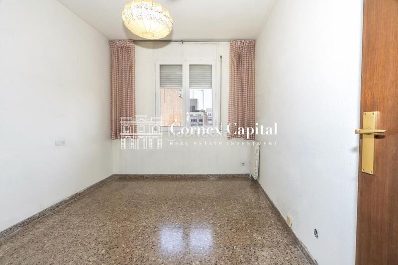 Foto bb13797b-d467-4341-b0d0-408090a05ee0. Piso en La Nova Esquerra de l´Eixample Barcelona