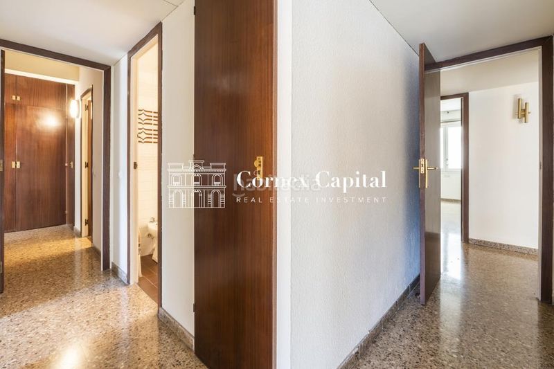 Foto f8aae896-2525-4cca-9340-6b01a56f9336. Piso en La Nova Esquerra de l´Eixample Barcelona