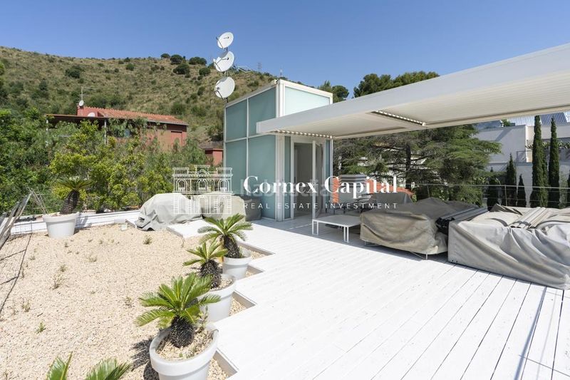 Foto e132a091-54ca-4ef6-b889-526c4c9727f1. Casa en Pedralbes Barcelona