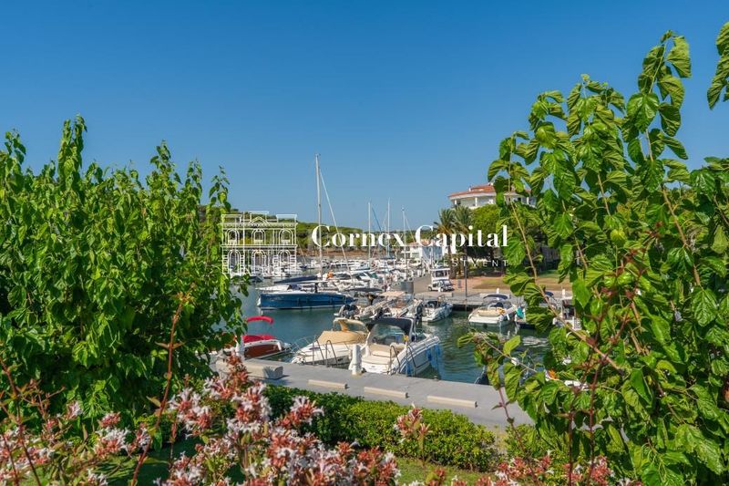 Foto 4f541e6f-e729-4c9e-ad83-b8e67a85353e. Pis amb calefacció aparcament piscina a Port d´Aro Platja d´Aro