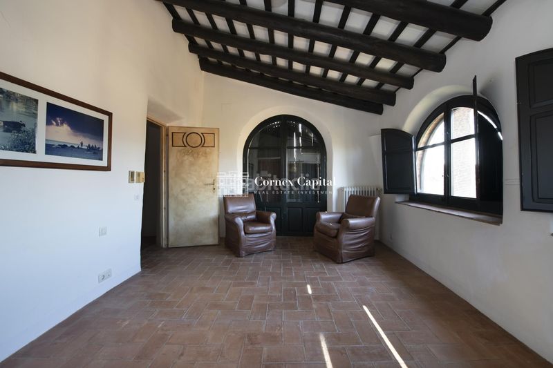 Foto 5aa6e8fe-e08e-4d72-b009-c45bec59585a. Edifici a Parlavà