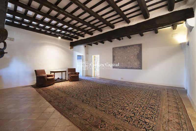 Foto 9f369c49-9c03-4ba1-adfe-6f59dd314031. Edifici a Parlavà