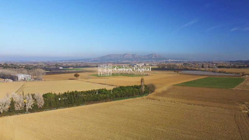 Foto be9983bc-baf1-41c5-8a6a-df104cf33d8d. Edifici a Parlavà