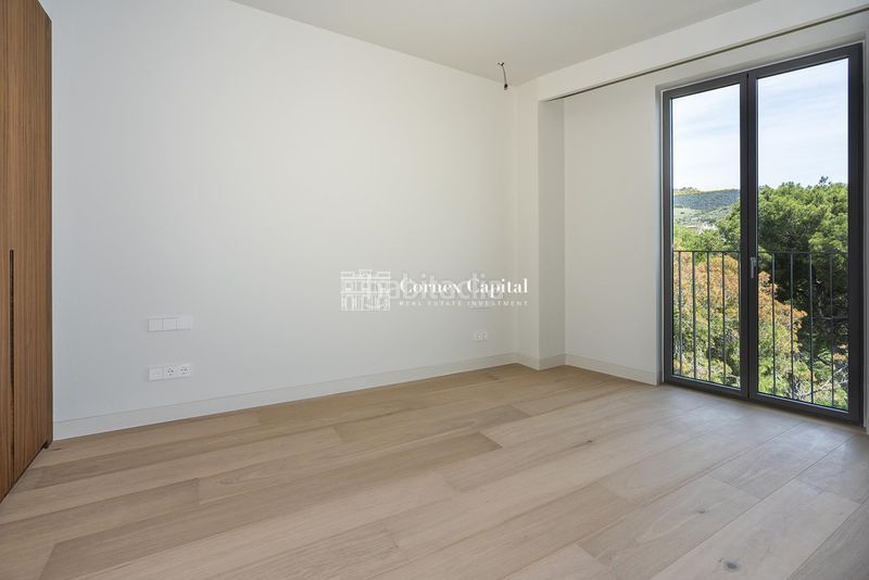 Foto 0f87d442-3713-44d7-b2f0-28cf9c9e2a69. Pis amb calefacció aparcament piscina a Sarrià Barcelona