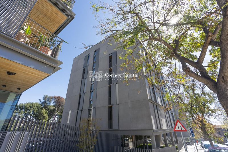Foto b4a93d32-0091-4b69-b5f8-fd9af6de36dc. Pis amb calefacció aparcament piscina a Sarrià Barcelona