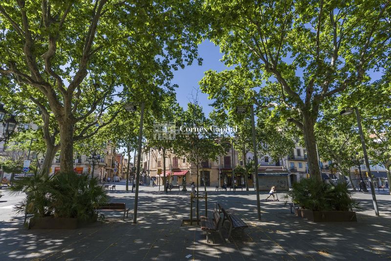 Foto f3f37dfd-7ea5-471f-802e-6eaa52ca529f. Pis amb calefacció aparcament piscina a Sarrià Barcelona