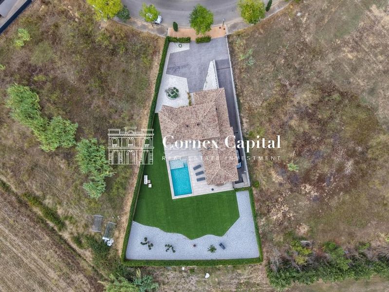 Foto ac3bcd20-724a-4c24-a03c-713346c74a9a. Casa amb calefacció aparcament piscina a Navata