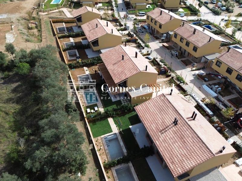 Foto b6e6f2ed-0104-410c-8a8e-ea749ccd4a8b. Promoción TURÓ DE REGENCÓS en Regencós. Edificio viviendas de obra nueva