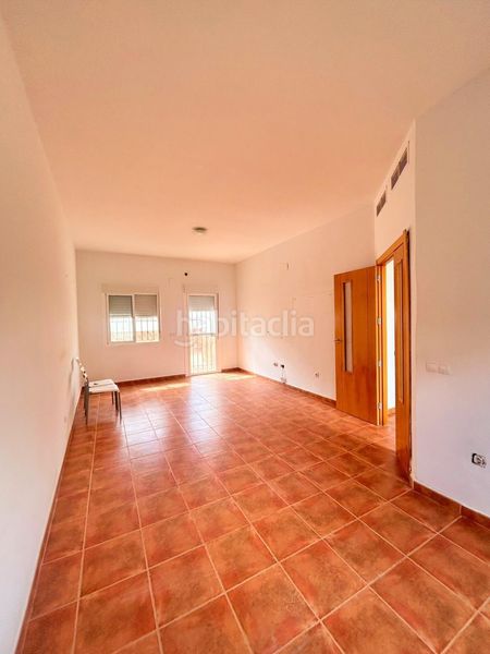Foto a83176c6-492c-45a2-9969-dd136afb7916. Casa amb aparcament a Burguillos