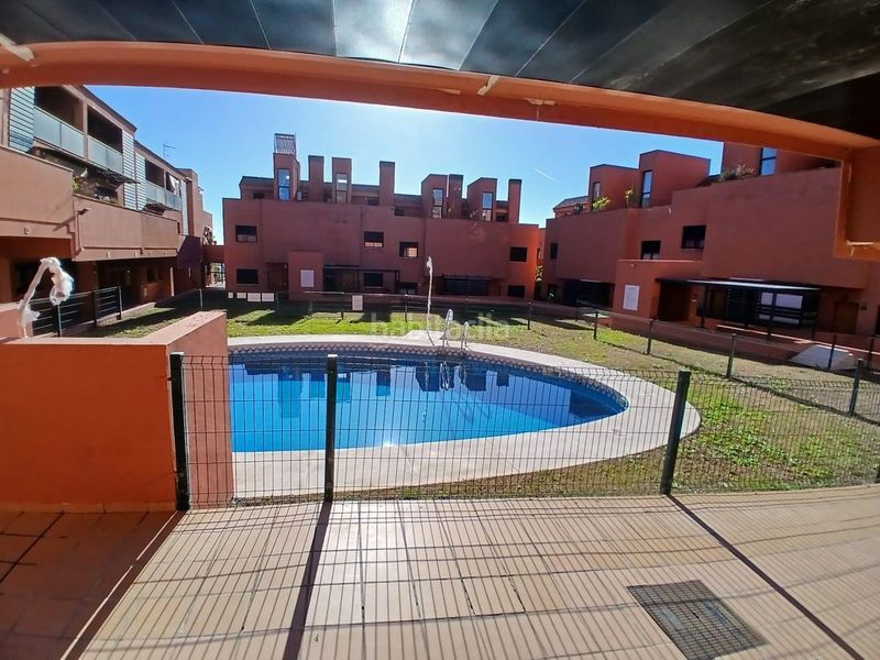 Foto 2899483d-f4f6-40cd-8001-e8c39030c693. Àtic amb aparcament piscina a Guillena pueblo Guillena