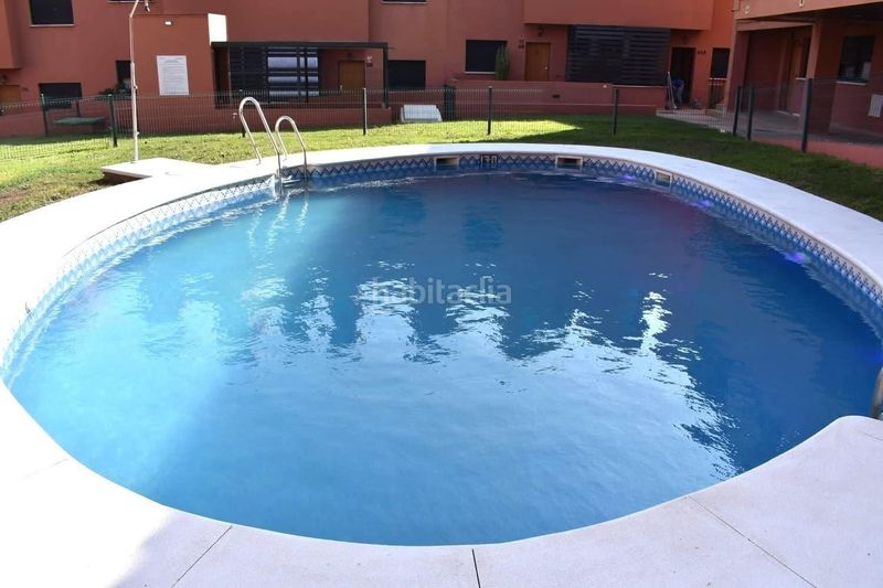 Foto 83cced22-747c-40fa-b088-ec574007202c. Àtic amb aparcament piscina a Guillena pueblo Guillena